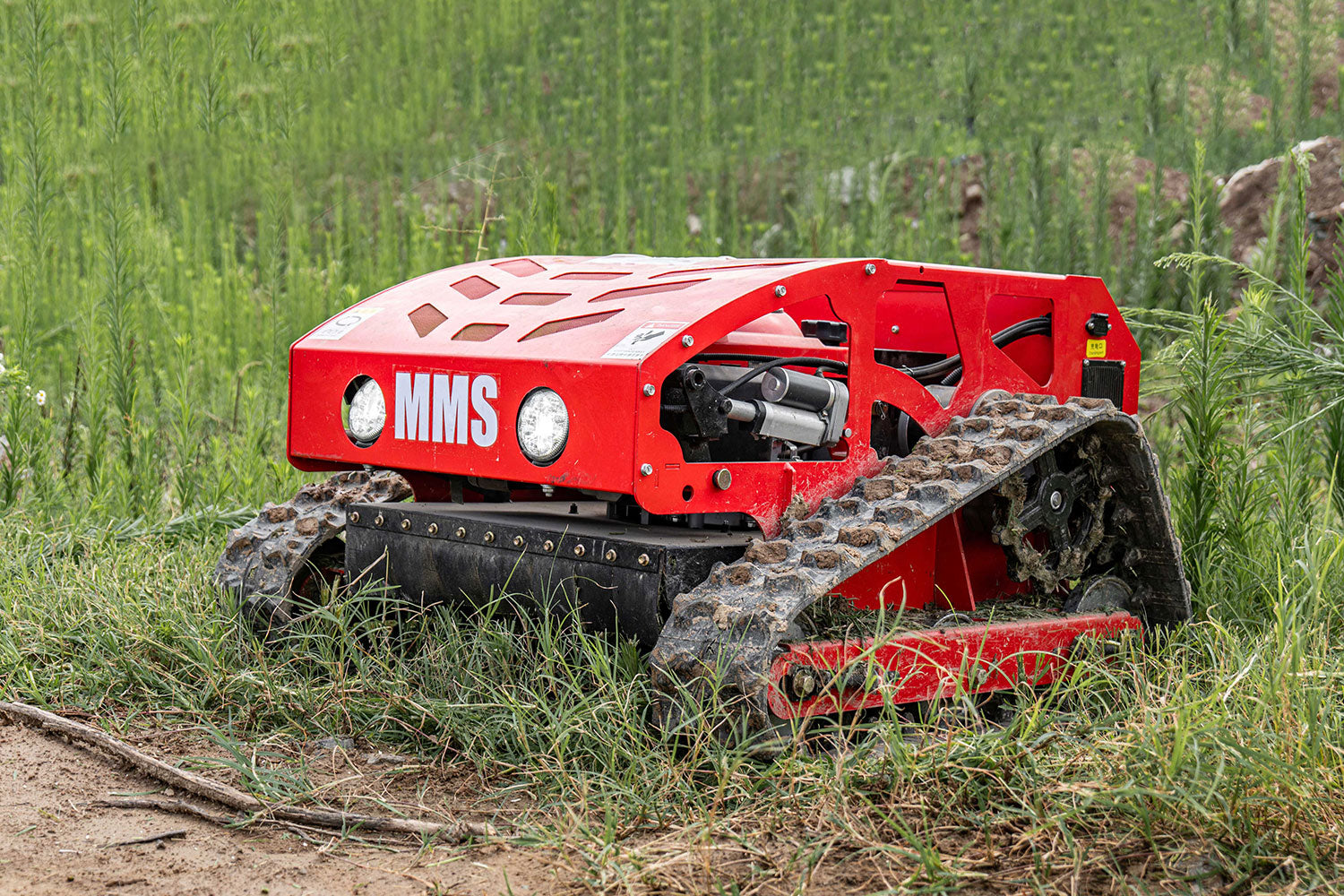 remote control lawn mower with track