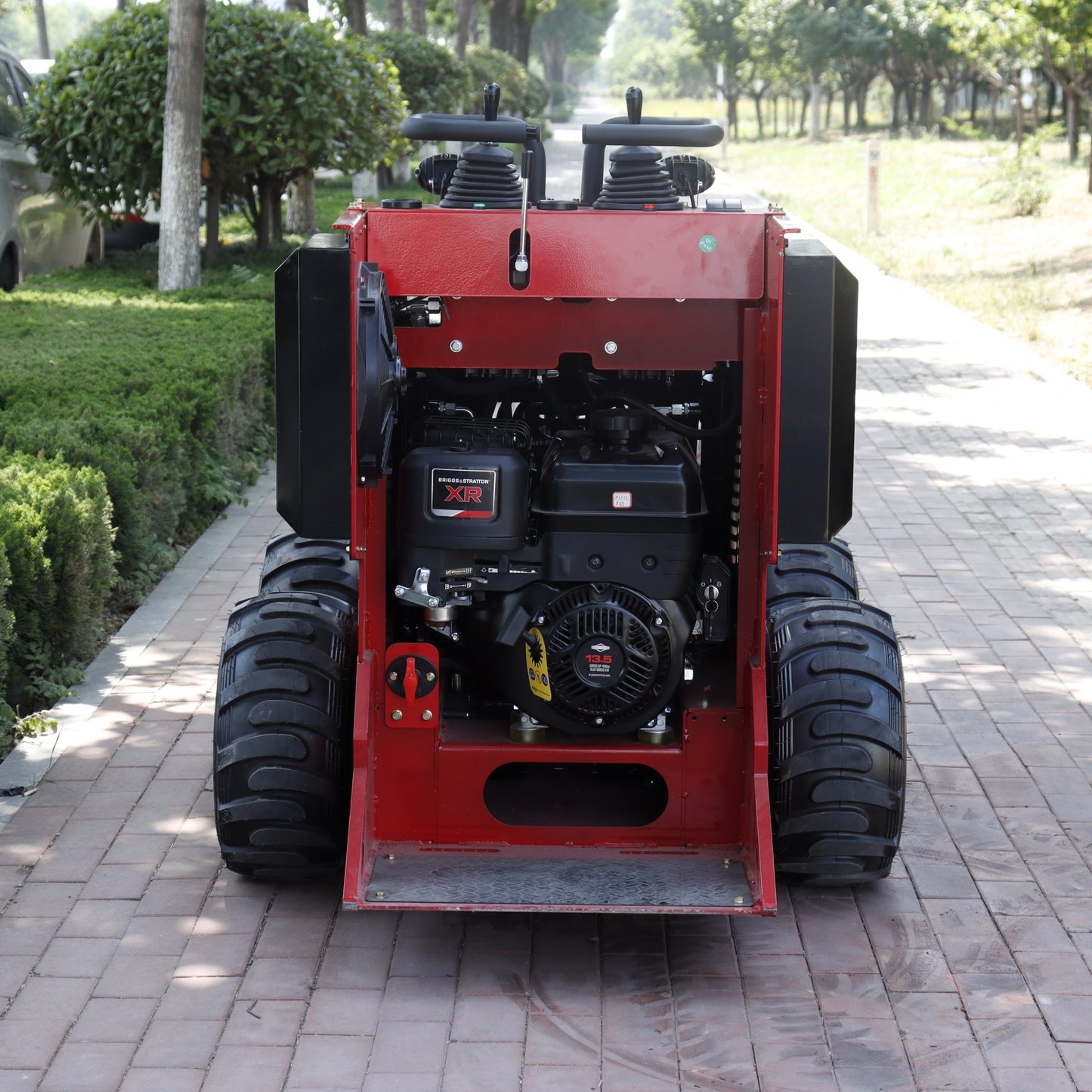 MS320L 13.5 HP, B&S Engine Mini Stand On Skid Steer Wheel Loader